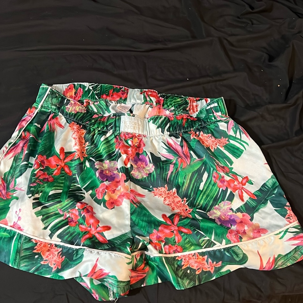 Victoria’s Secret satin short size medium